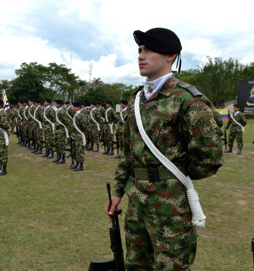 Esteban Santos recordó su paso por el Ejército Nacional y aseguró que fue una de las mejores experiencias de su vida.