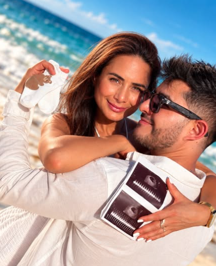 La actriz Johanna Fadul y el cantante Juanse Quintero compartieron en redes sociales la noticia de su embarazo con una emotiva publicación.